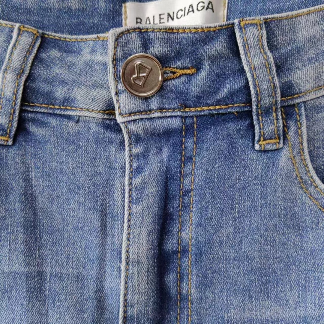巴黎世家Balenciaga 经典字母满印logo仔长裤