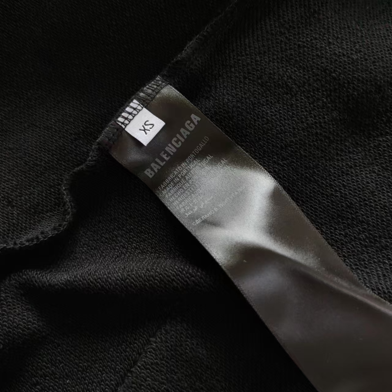 巴黎世家Balenciaga 前后水泥大M标手绘连帽卫衣 活性黑