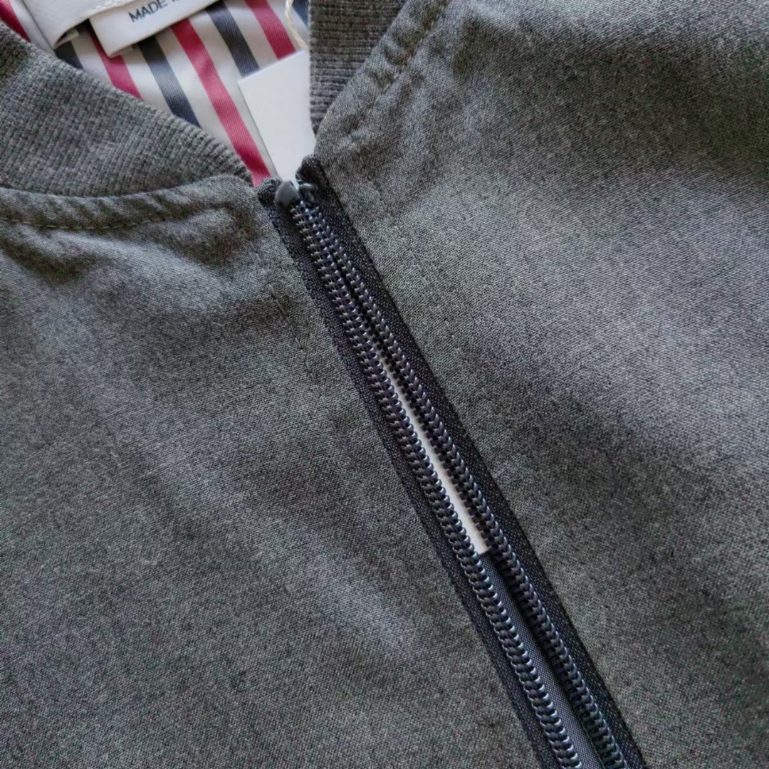 THOM BROWNE 汤姆布朗 .TB羊毛色织夹克棒球服拉链外套