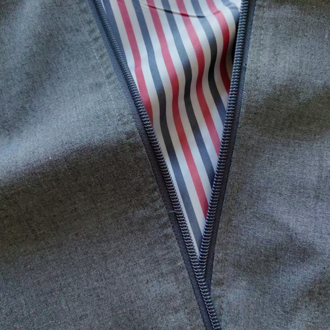 THOM BROWNE 汤姆布朗 .TB羊毛色织夹克棒球服拉链外套