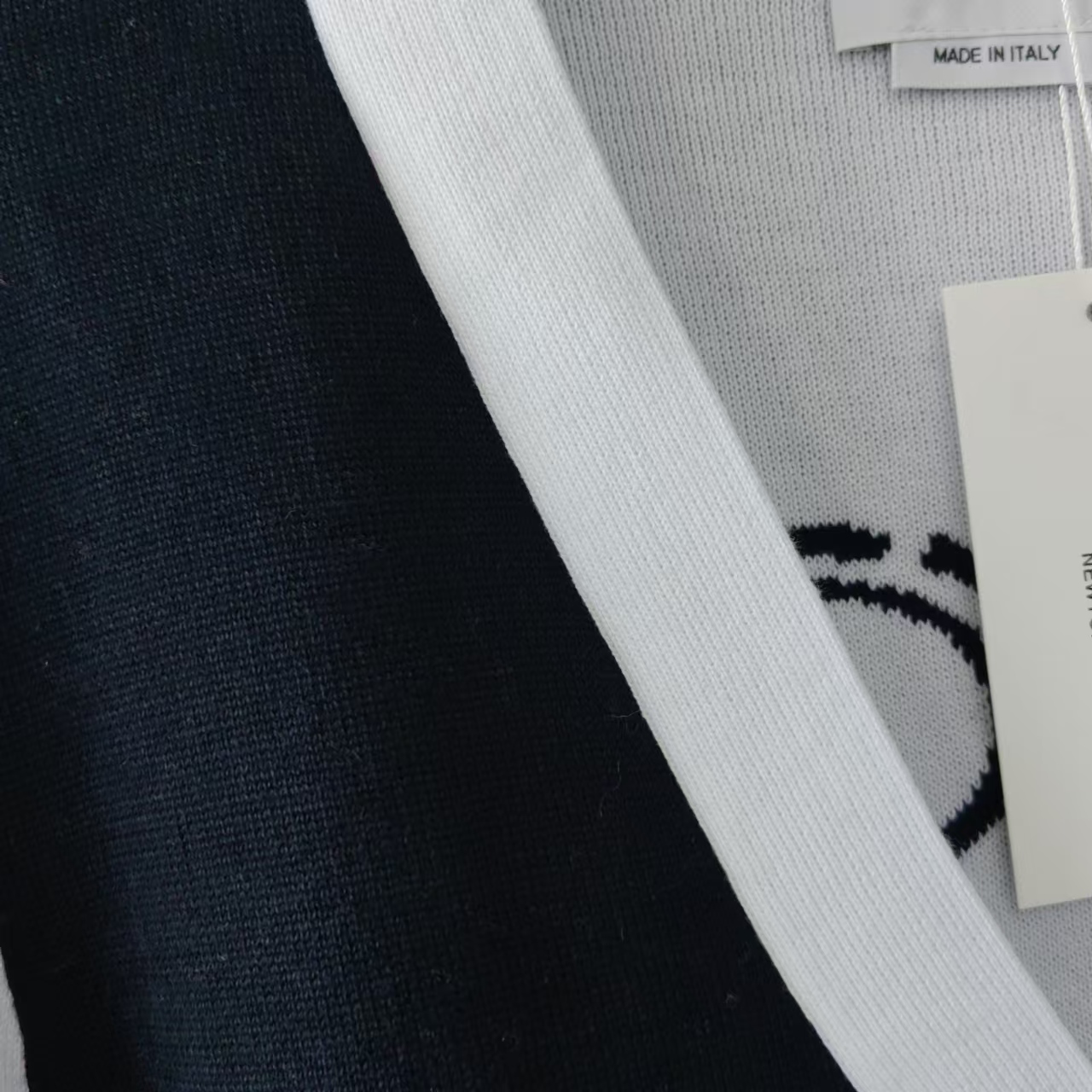 THOM BROWNE 汤姆布朗 .TB经典火柴人小狗图案针织毛衣五扣开衫
