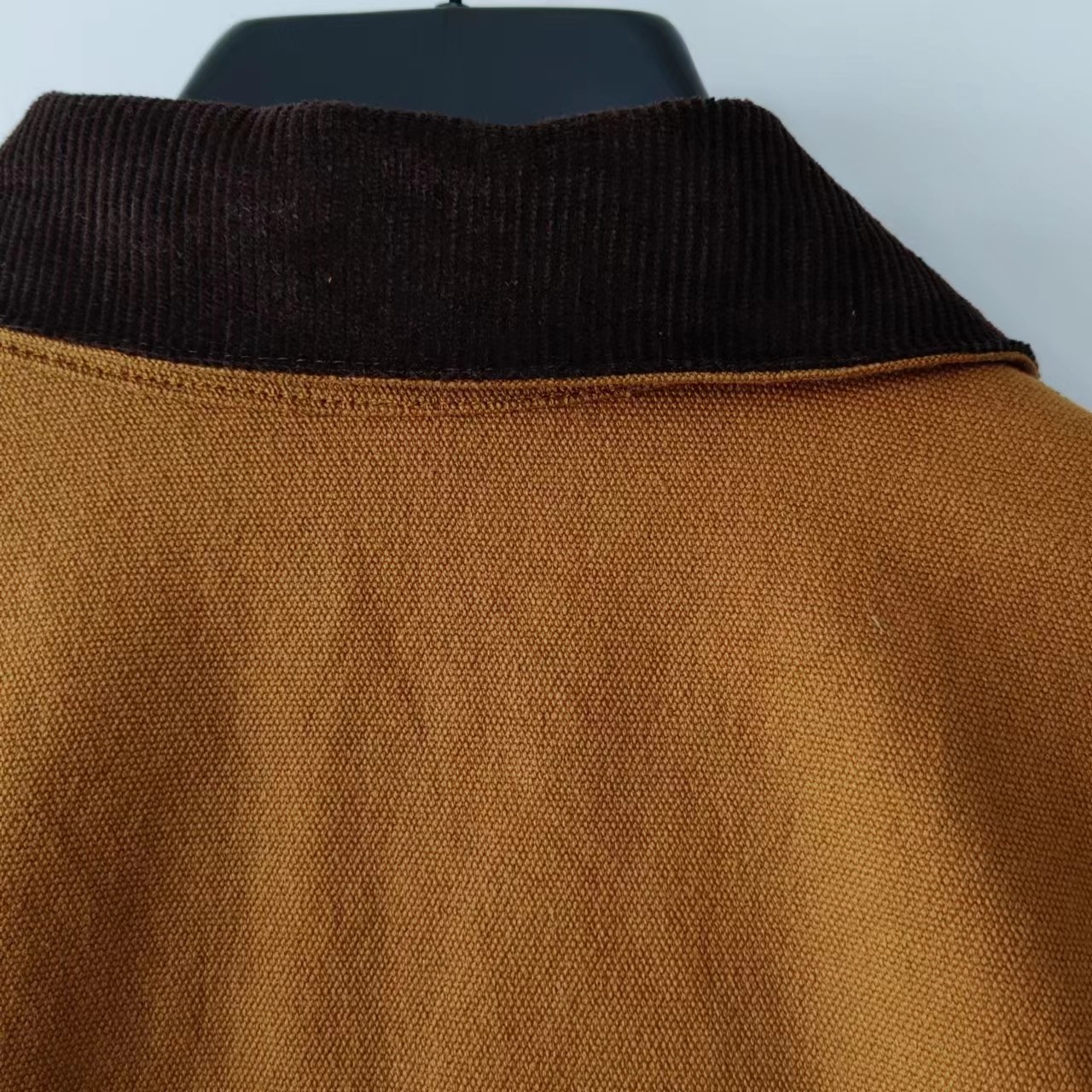Carhartt 卡哈特灯芯绒翻领底特律工装夹克外套