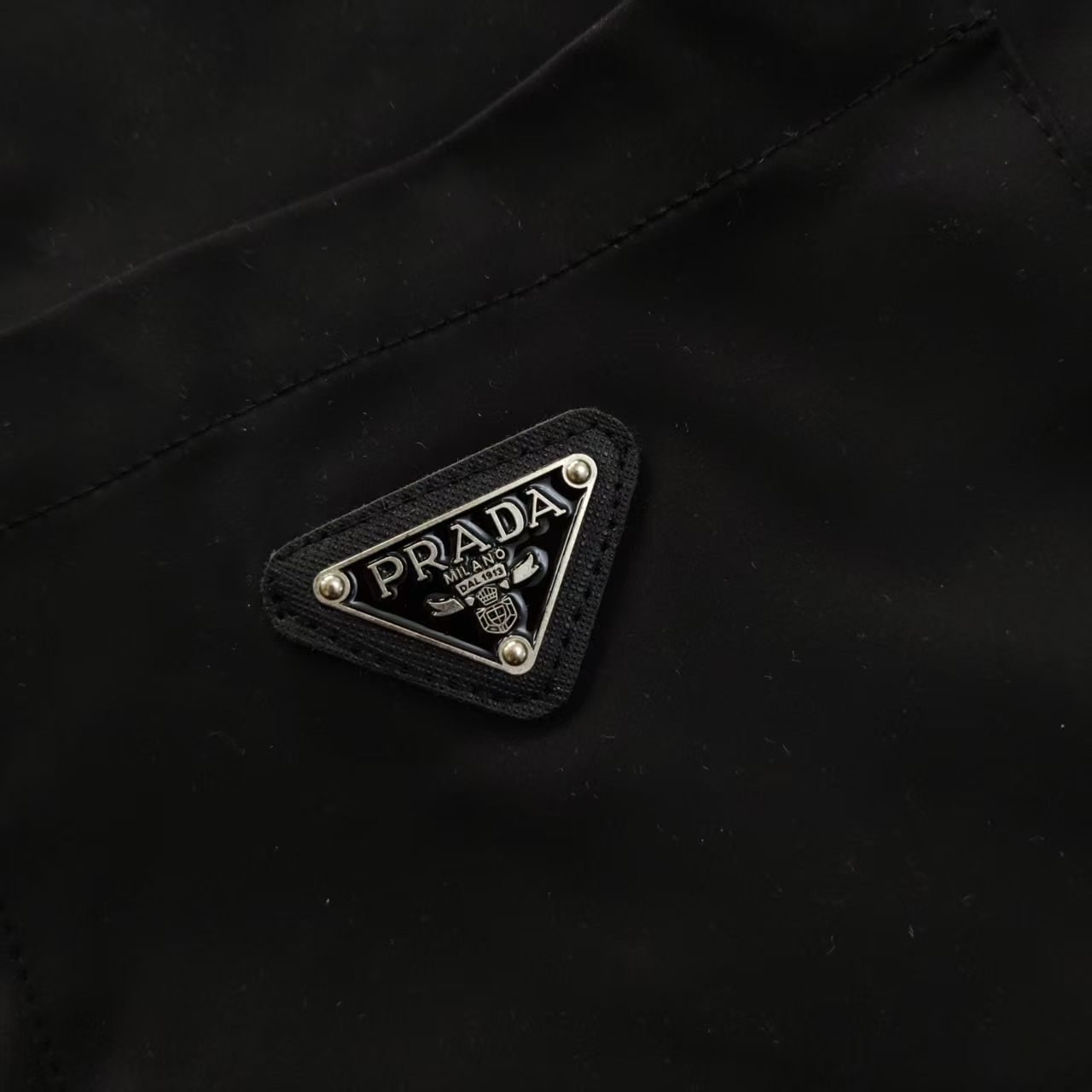 PRADA 普拉达 经典订制三角标尼龙长袖衬衫外套