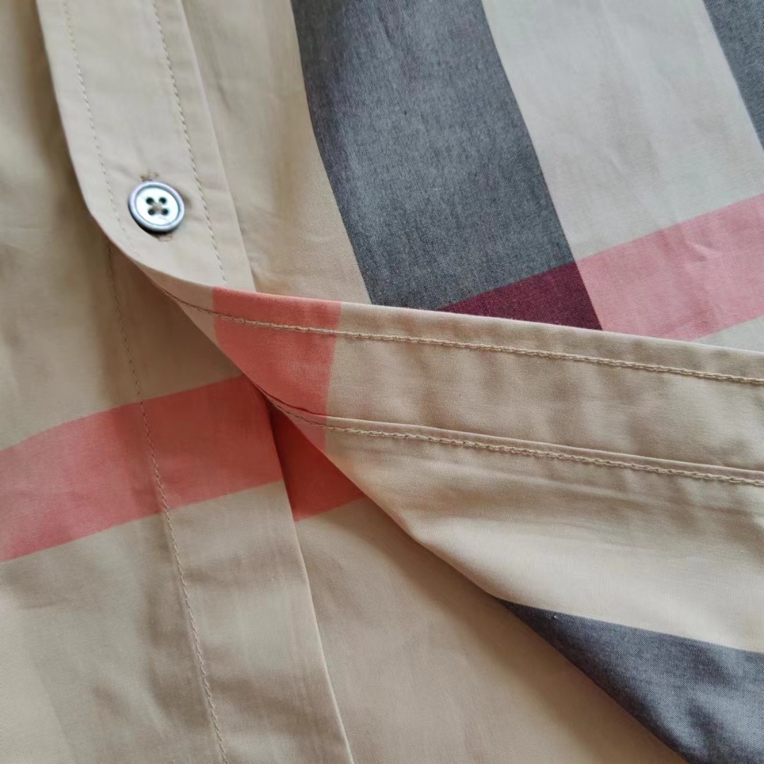 细节图 BURBERRY/巴宝莉 24SS经典大格对位长袖红线条纹衬衫