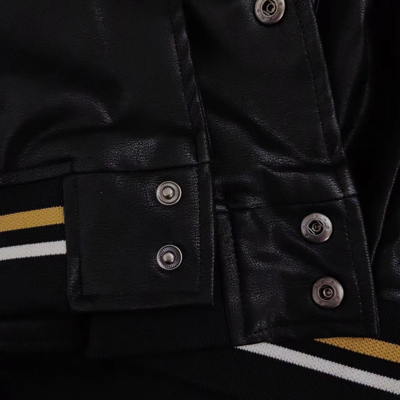 GIVENCHY 纪梵希单排扣皮衣棒球服夹克