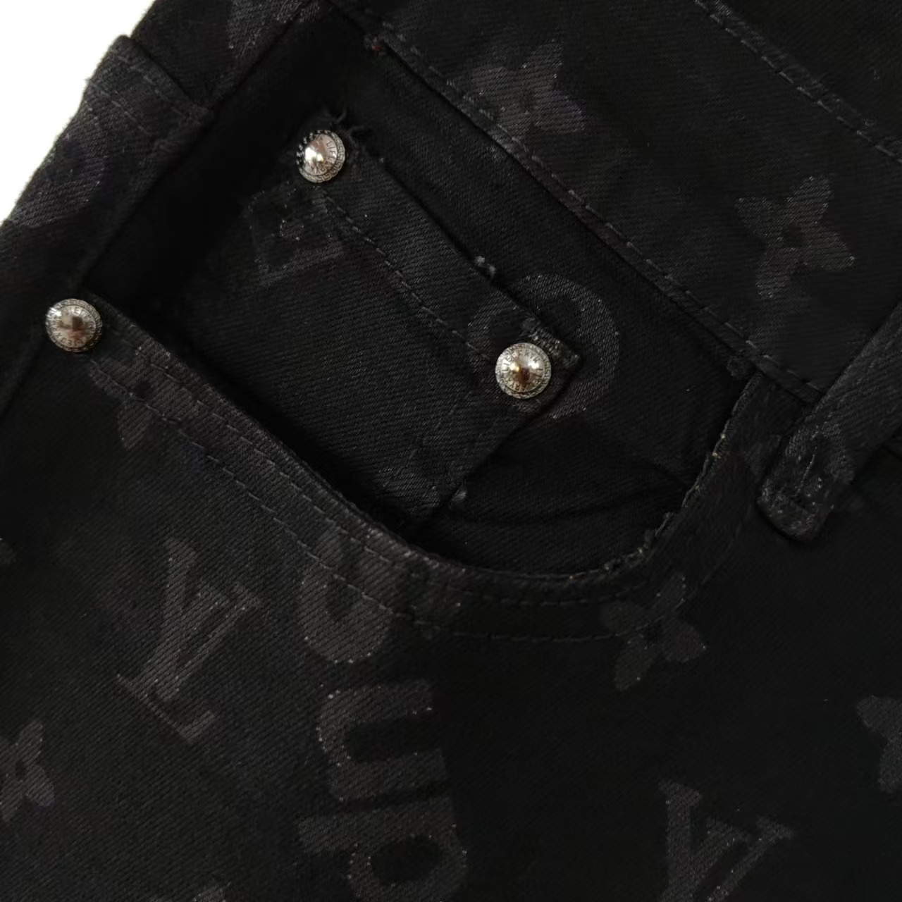 Louis Vuitton 路易威登 24SS经典印花logo牛仔裤 黑色