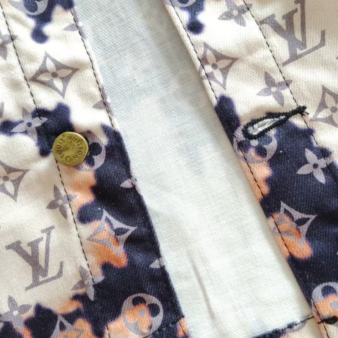 LV&路易威登 Louis Vuitton 渐变提花经典联名系列水洗满印牛仔外套