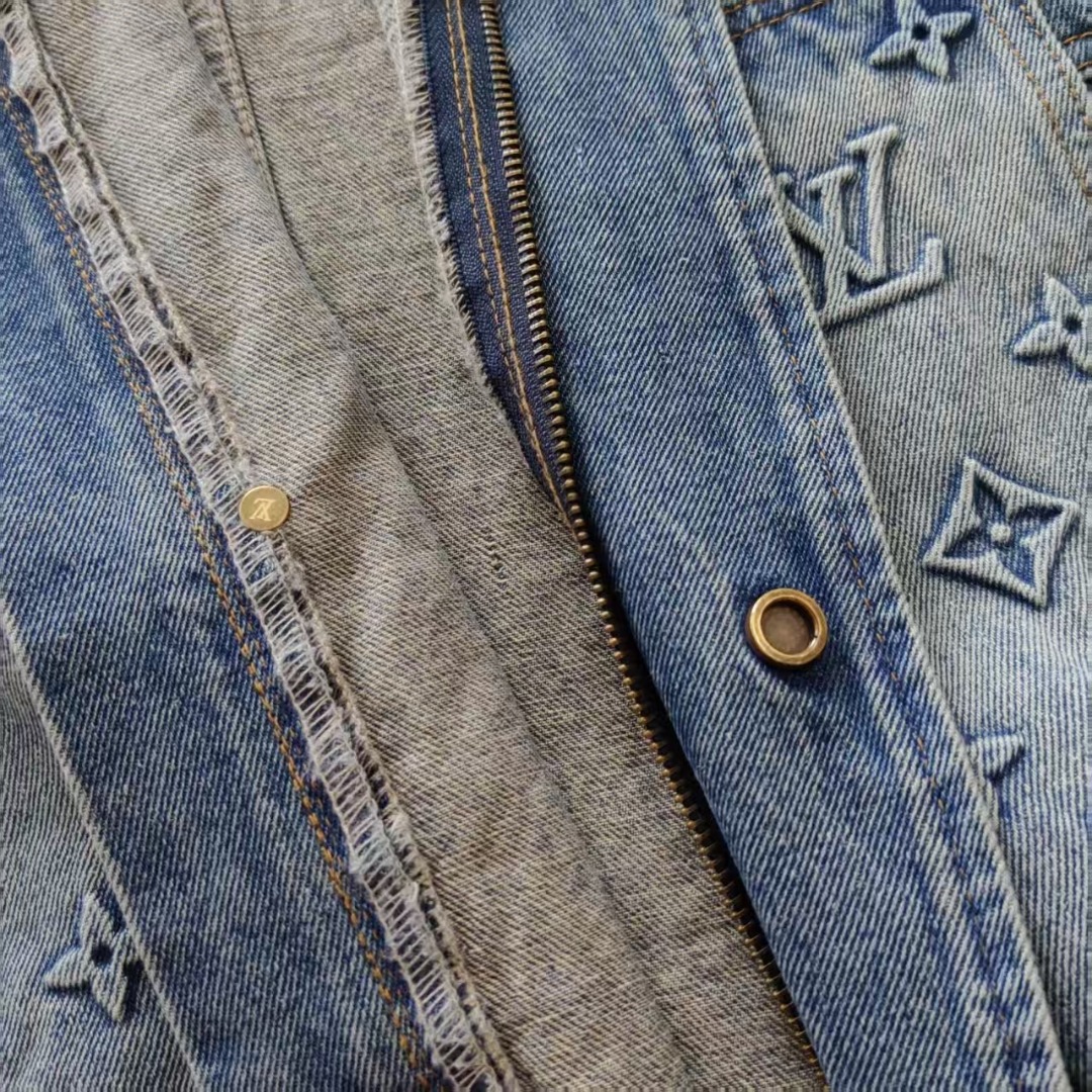 LOUIS VUITTON &路易威登LV压花牛仔衣
