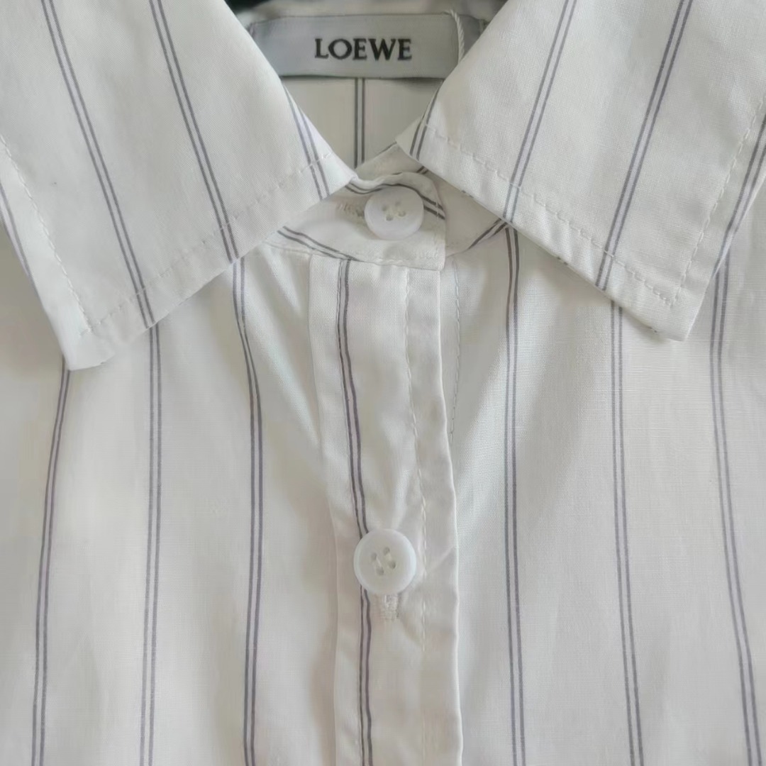LOEWE 罗意威 2023ss 晕染灰条纹刺绣衬衫