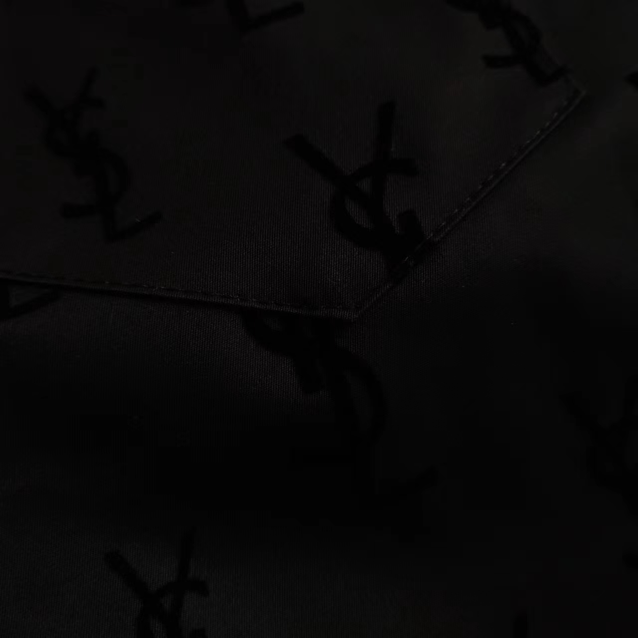 细节图 YSL圣罗兰 新款植绒满印衬衫