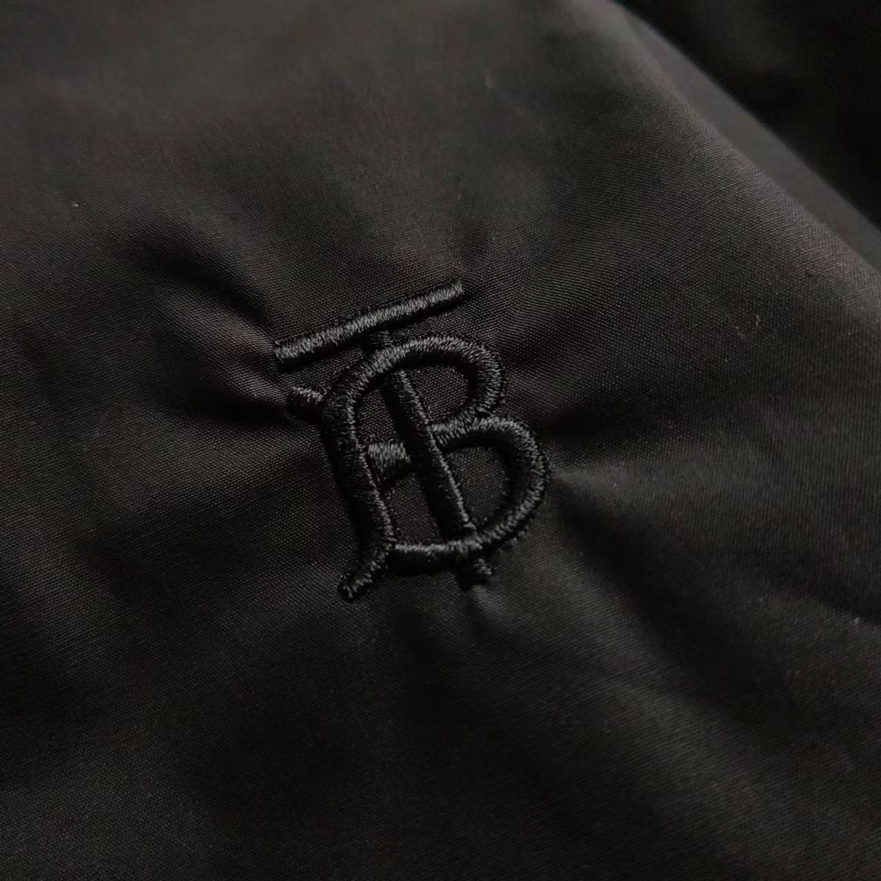 bbr经典 新款府绸领口格纹撞色TB字母刺绣款长袖条纹衬衫 白色黑色
