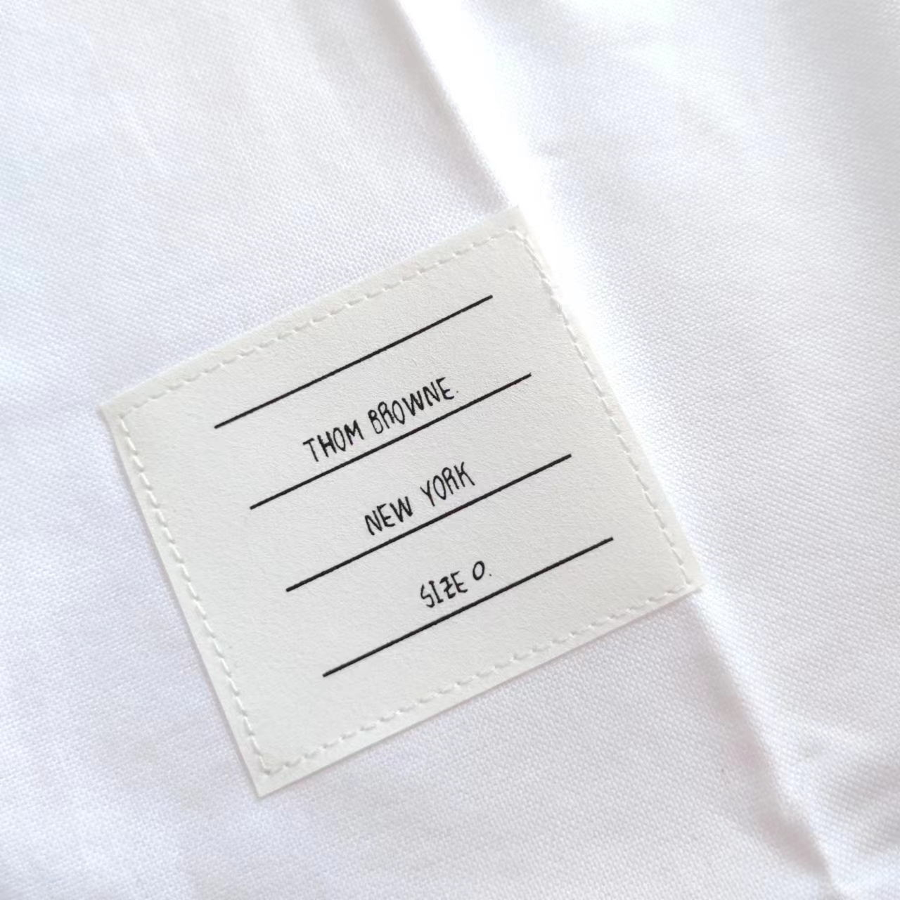 THOM BROWNE 汤姆布朗 经典TB单袖黑色织带四杠衬衫