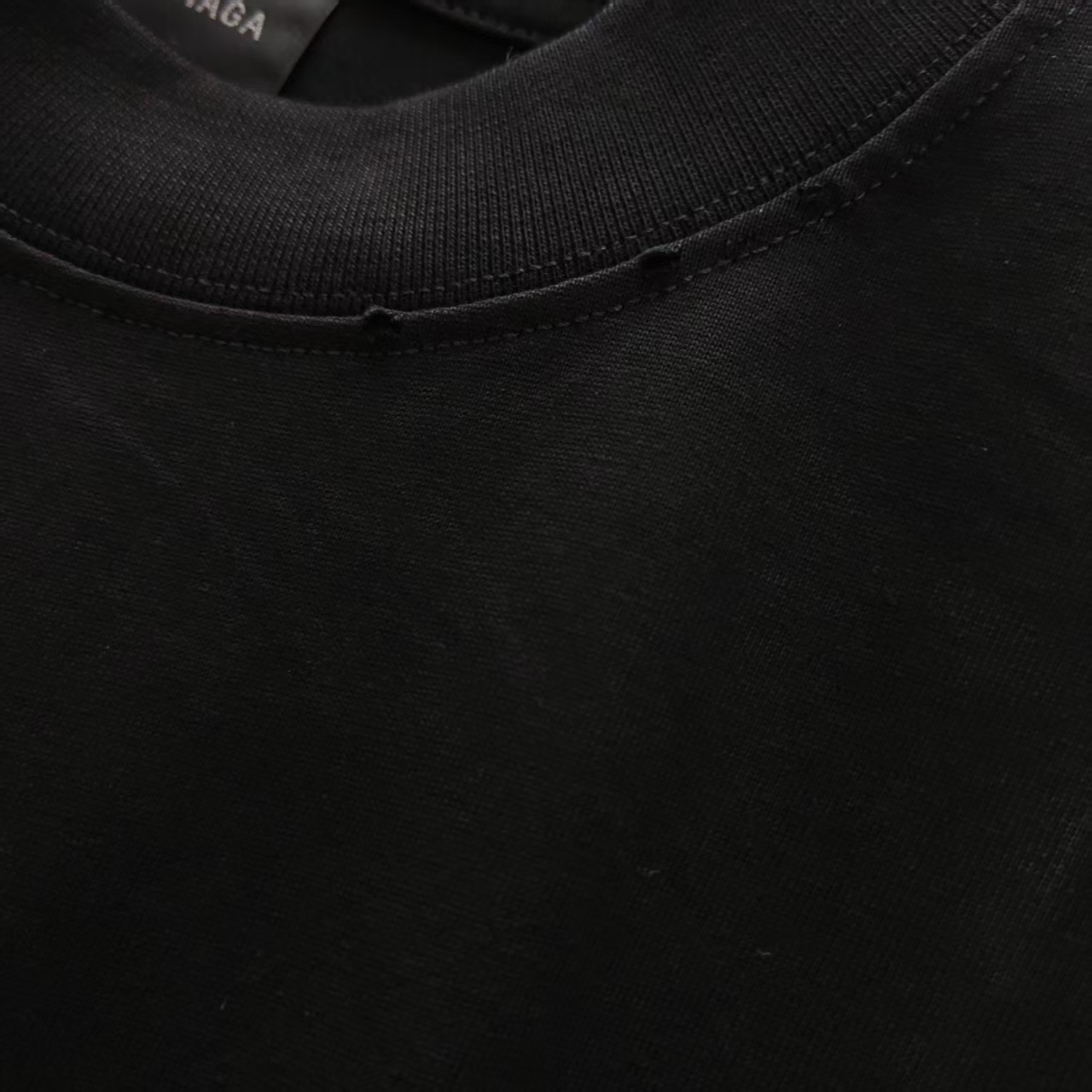 巴黎世家Balenciag 七夕限定爱心联名短袖