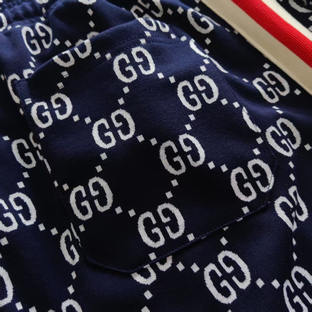 Gucci/古驰 织带拼接满印字母logo休闲短裤