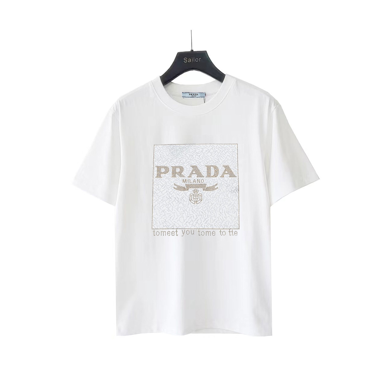 本地自取 P140 实拍细节图+细节图
PRADA 普拉达 大幅拼色字母三角标烫钻
原版面料 官方同款 短袖T恤
定制 300克 手感非常舒服
春夏最新砖柜同步 时尚又个性 超级百搭
男女都非常合适 人手必备款
颜色: 白色 黑色KQ27@
尺码:S M L XL