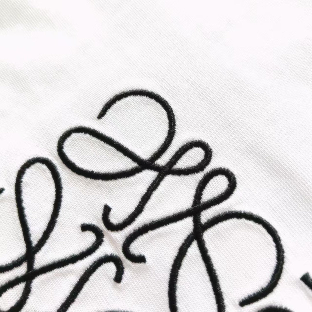 LOEWE/罗意威 胸前LOGO刺绣短袖 落肩超大版型260克纯棉刺绣