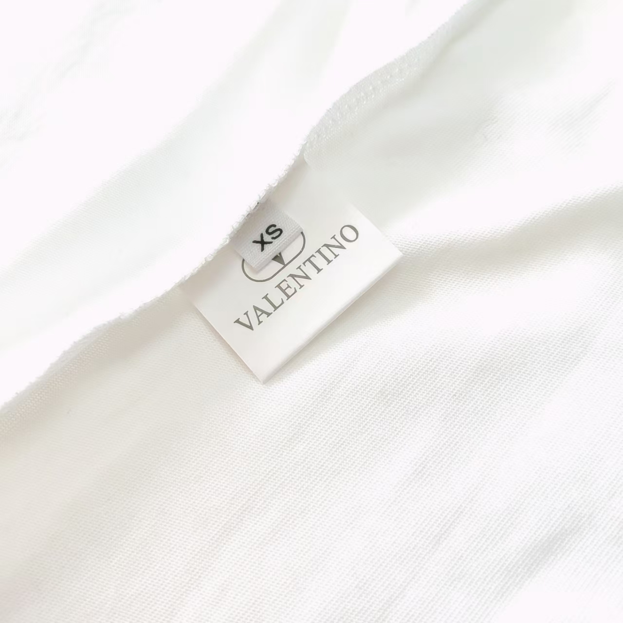 VNO 华伦天奴 小标刺绣短袖