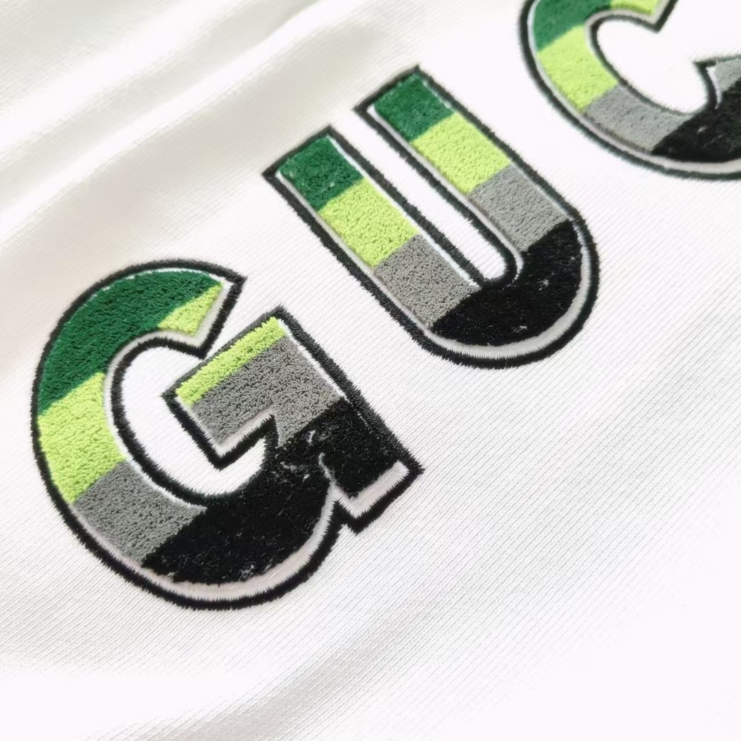 GUCCI/古驰 四色牙刷绣字母logo 后口袋红绿双G字母刺绣短裤