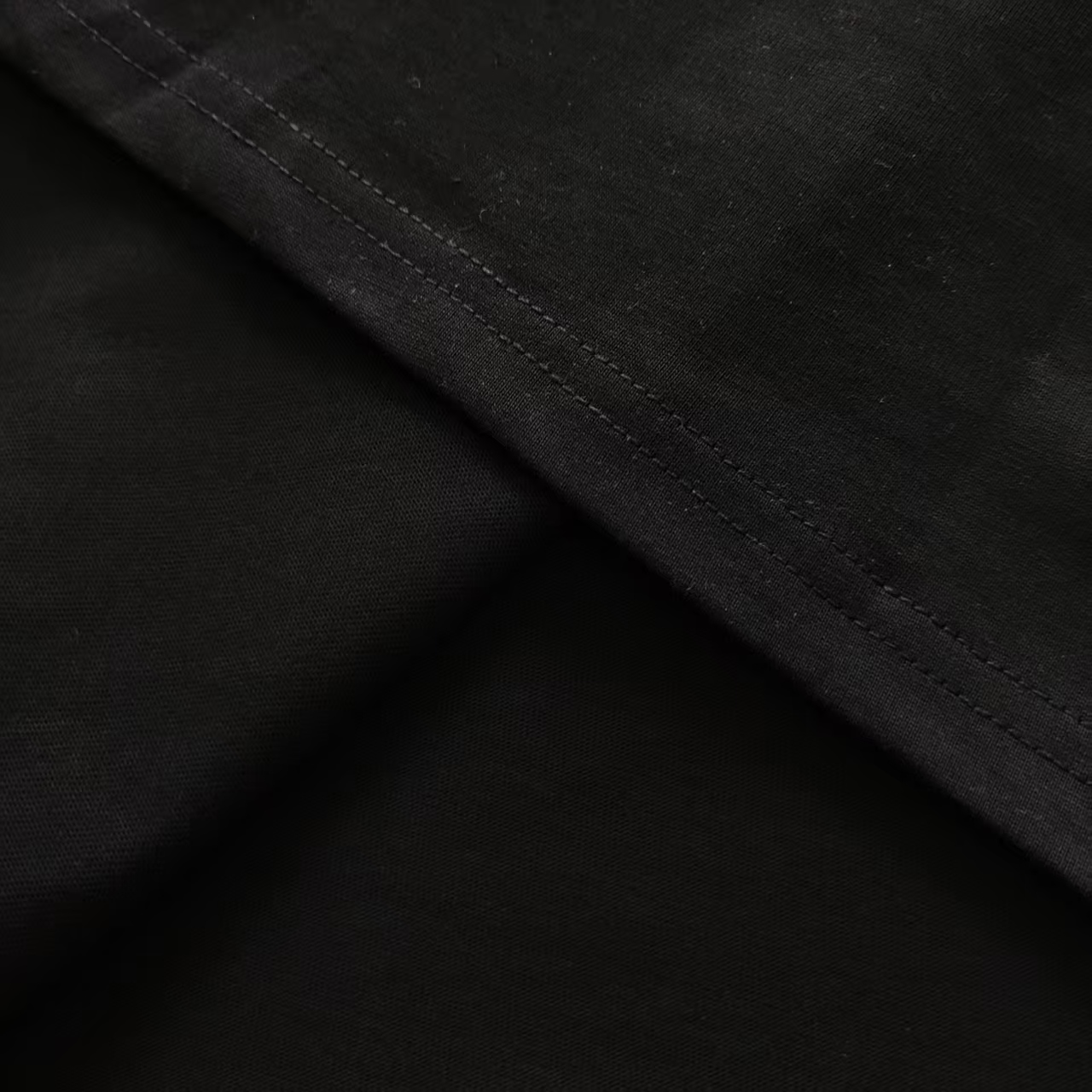 巴黎世家Balenciaga 大m字母刺绣短袖