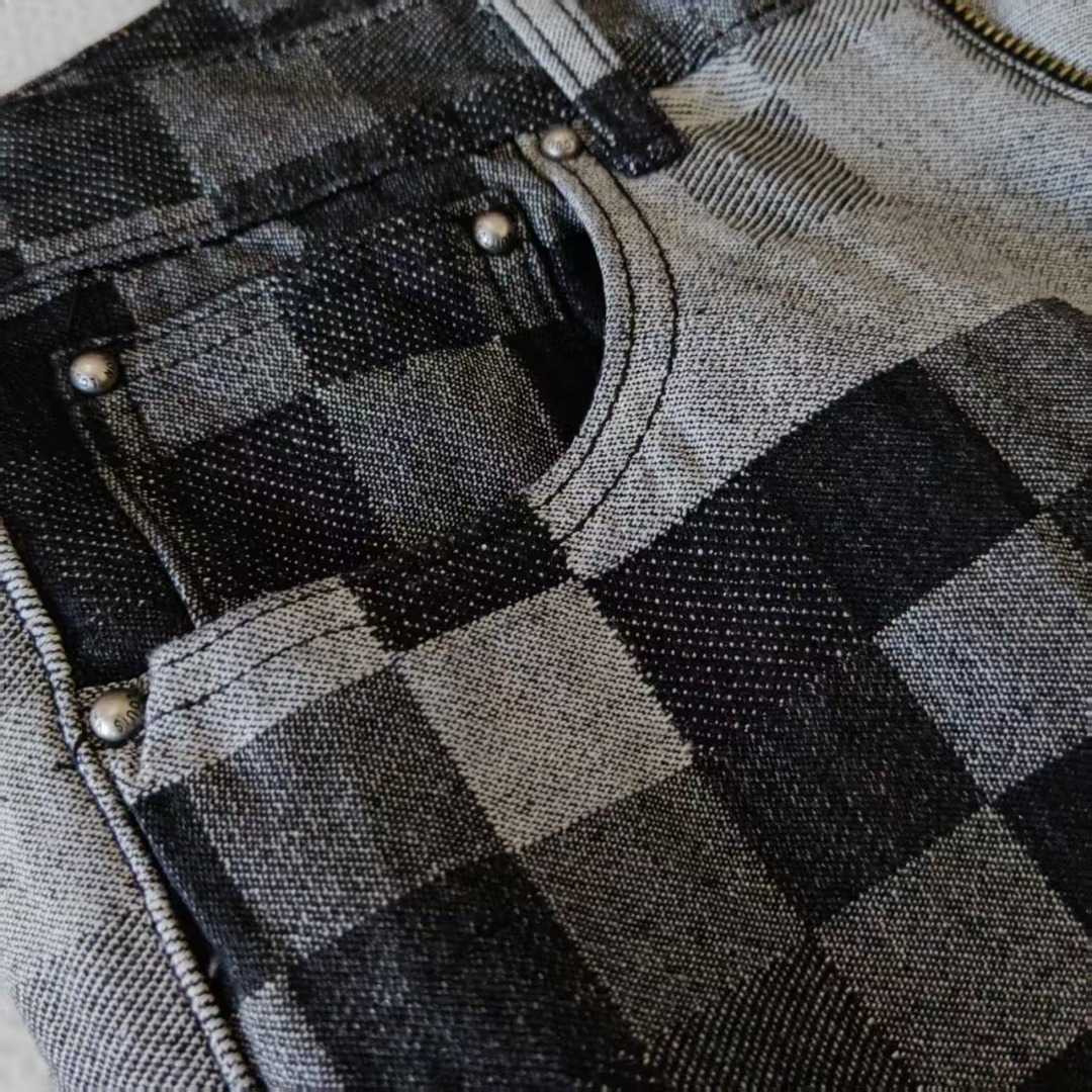 Louis Vuitton & 路易威登马赛克菲董联名秋冬牛仔裤