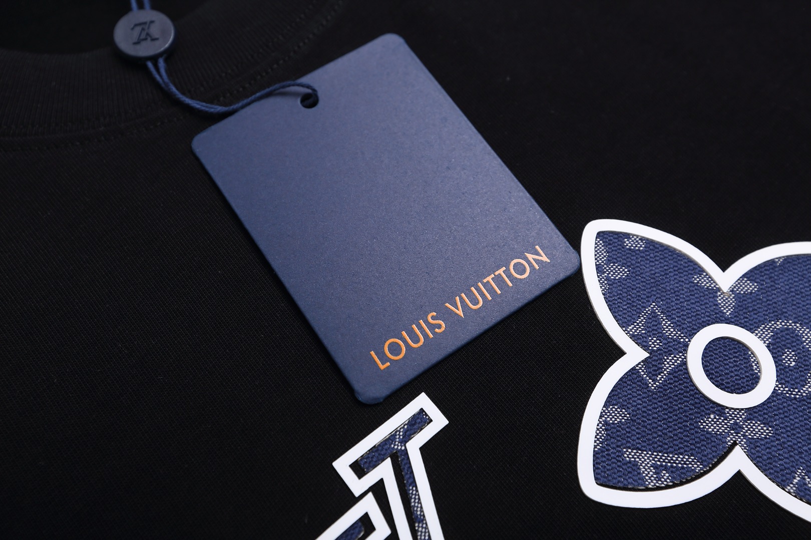 Louis Vuitton/路易威登 三花硅胶印及老花刺绣短袖T恤 白色 黑色