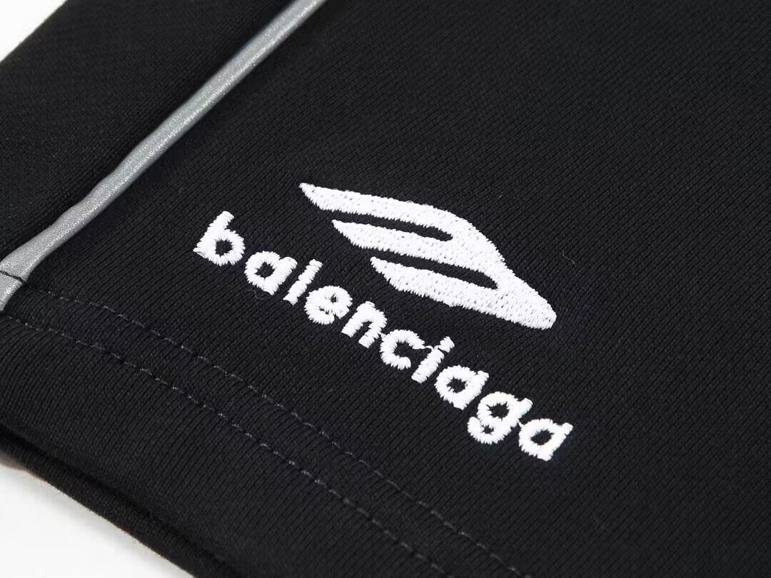 BALENCIAGA/巴黎世家 刺绣反光条毛圈短裤 杏色 黑色-Chinese UA Cheap High Quatity Brand Clothes Bags handbags Sneakers wholesale wholesaler seller from China Factory suppliers Fashion Clothing Shoes best Quality Beautiful Price BALENCIAGA/巴黎世家 刺绣反光条毛圈短裤 杏色 黑色