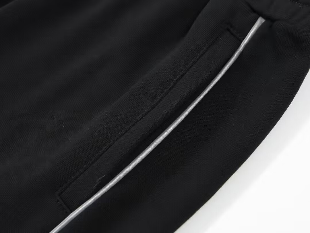 BALENCIAGA/巴黎世家 刺绣反光条毛圈短裤 杏色 黑色-Chinese UA Cheap High Quatity Brand Clothes Bags handbags Sneakers wholesale wholesaler seller from China Factory suppliers Fashion Clothing Shoes best Quality Beautiful Price BALENCIAGA/巴黎世家 刺绣反光条毛圈短裤 杏色 黑色