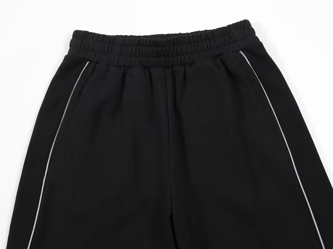 BALENCIAGA/巴黎世家 刺绣反光条毛圈短裤 杏色 黑色-Chinese UA Cheap High Quatity Brand Clothes Bags handbags Sneakers wholesale wholesaler seller from China Factory suppliers Fashion Clothing Shoes best Quality Beautiful Price BALENCIAGA/巴黎世家 刺绣反光条毛圈短裤 杏色 黑色
