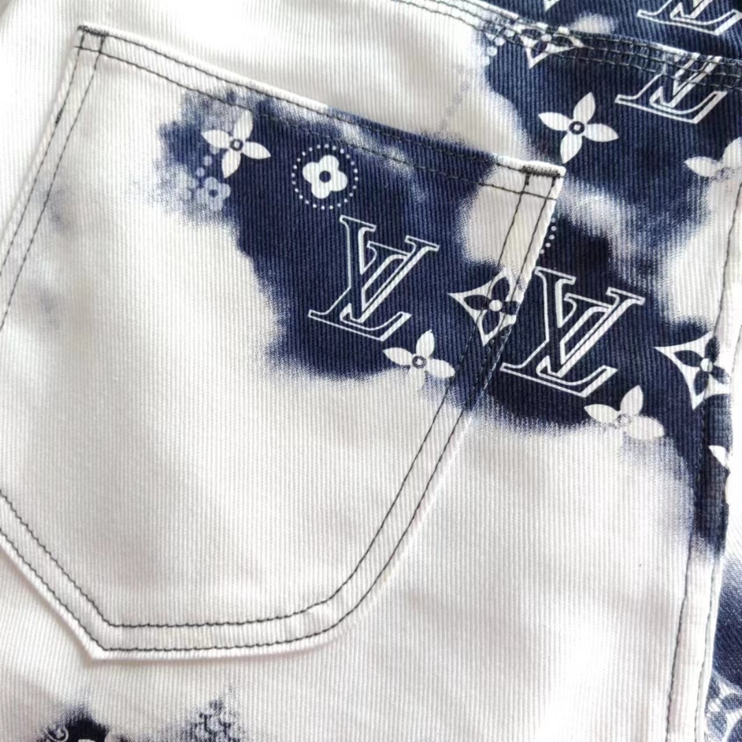 LouisVuitton/路易威登 腰果花牛仔短裤