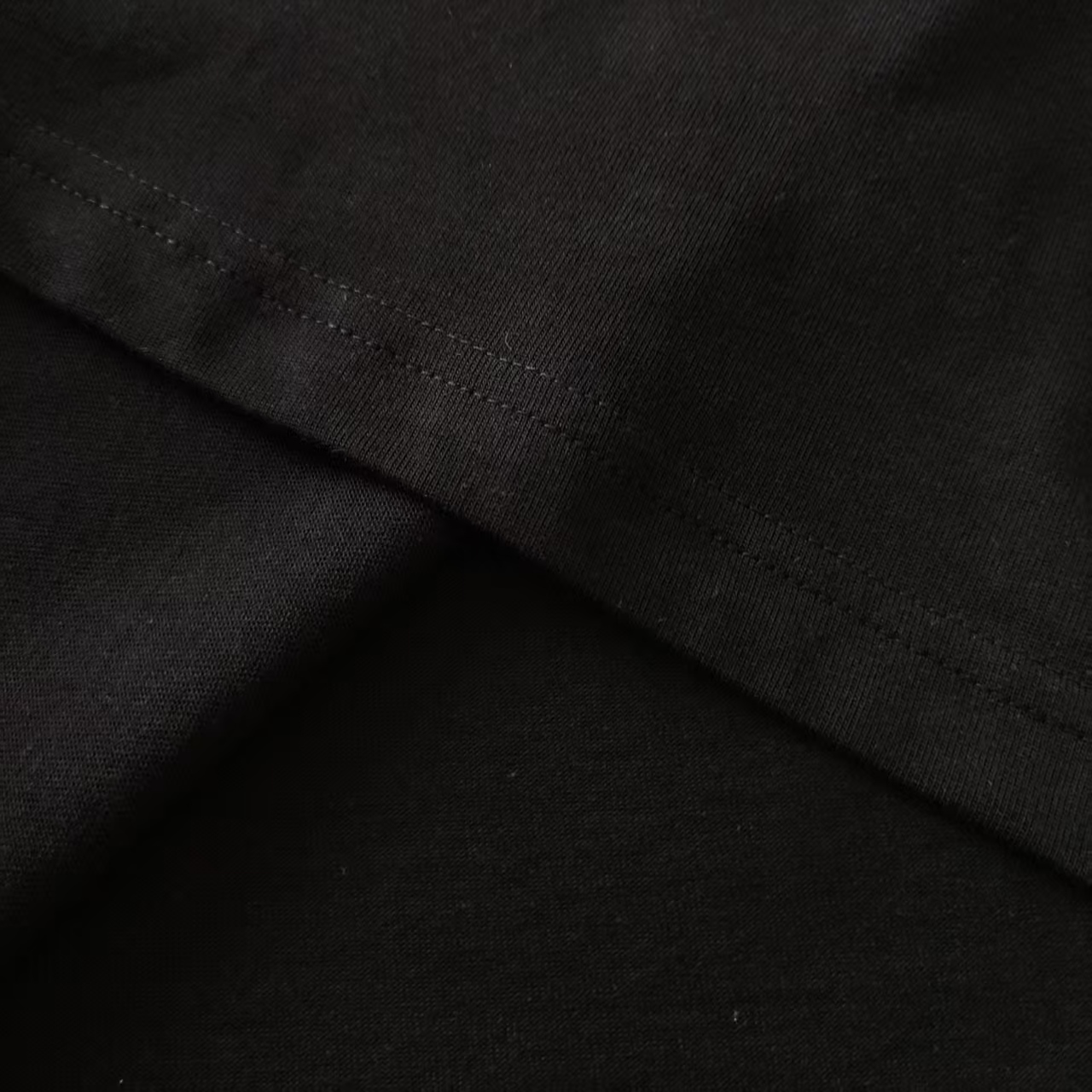 GUCCI/古驰 蛇年限定字母印花短袖