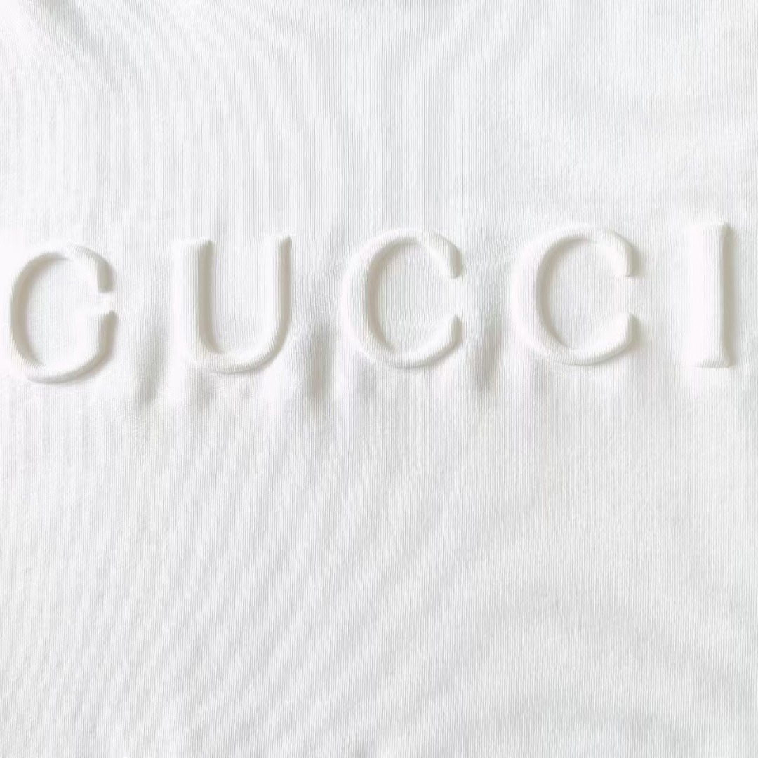 Gucci/古驰 浮雕字母logo短袖