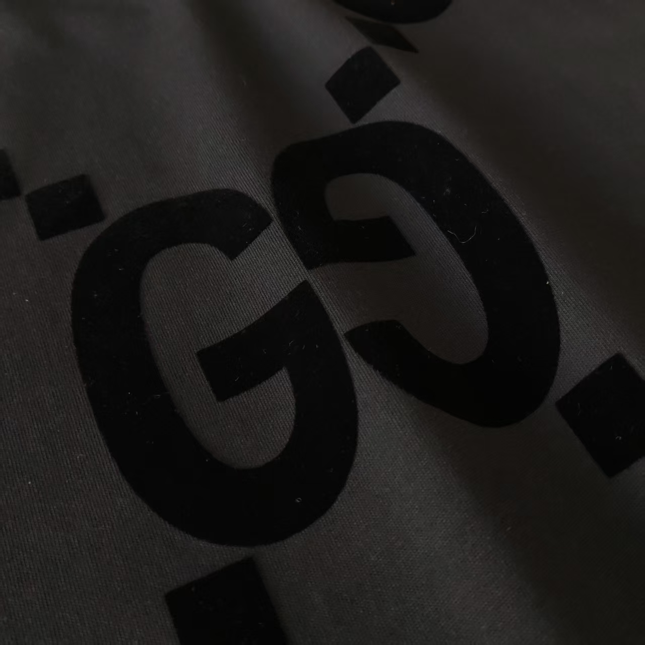 Gucci/古驰 植绒满印logo圆领T恤 高克重短袖