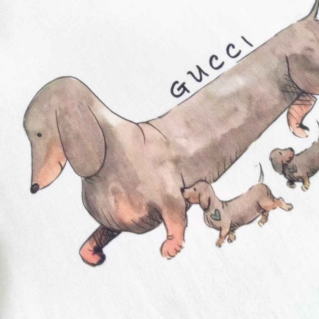 Gucci古驰 趣味卡通腊肠狗圆领短袖早春系列高克重短袖