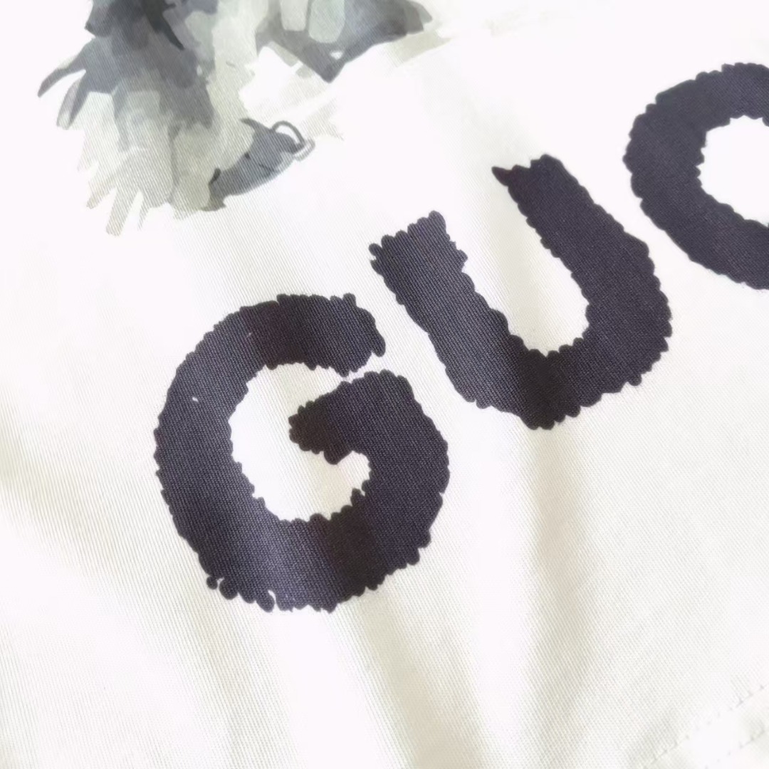 Gucci古驰 忠诚的雪瑞纳圆领短袖 【无感印花】早春系列高克重短袖