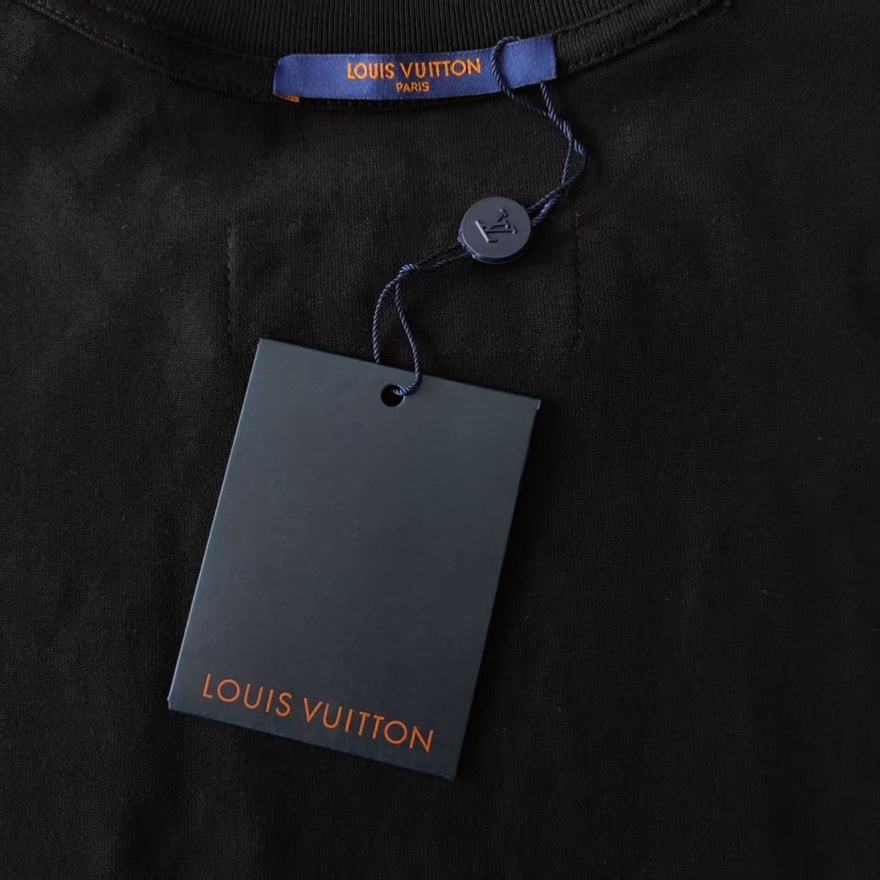 Louis Vuitton路易威登 满印植绒老花字母logo短袖T恤
