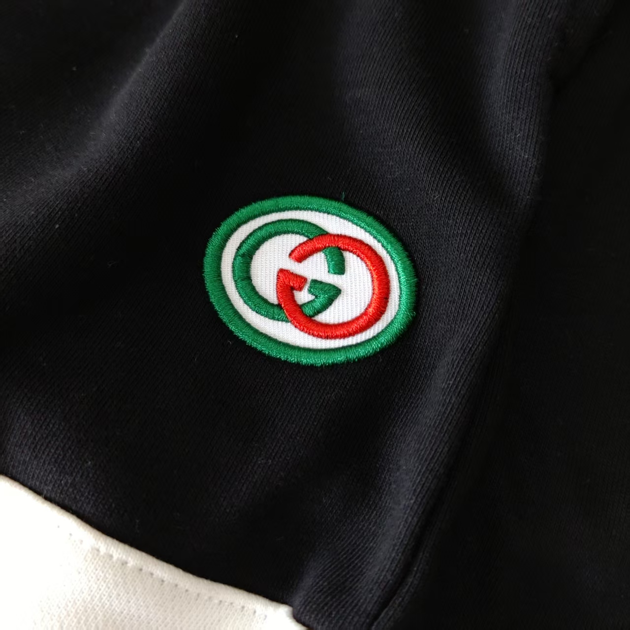 Gucci/古驰 双色拼接刺绣logo标识短裤 五分裤