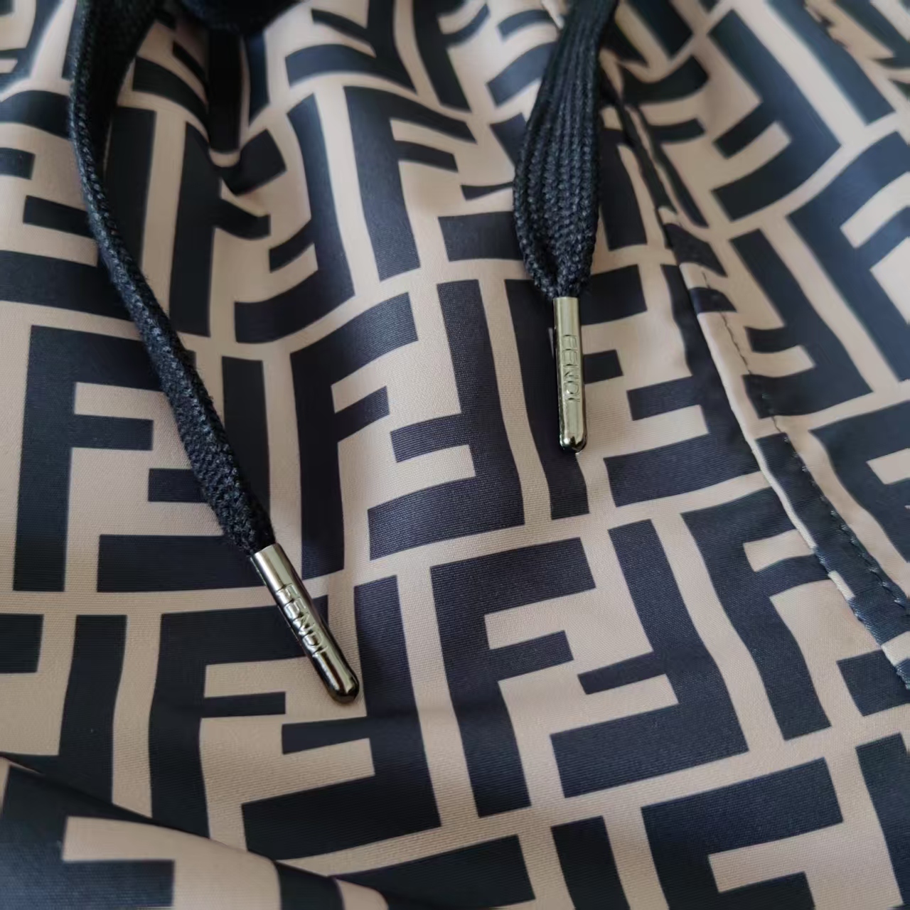 Fendi/芬迪 满印FF沙滩短裤