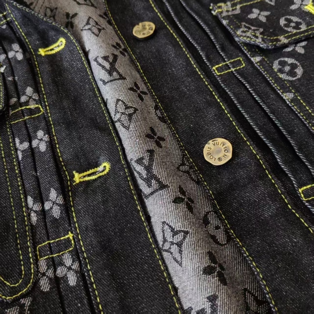 Louis Vuitton/路易威登 解构拼接老花满印工装牛仔外套