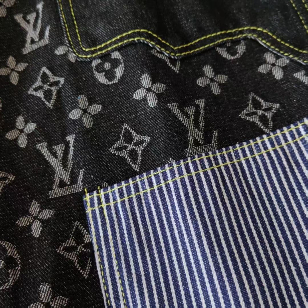 Louis Vuitton/路易威登 解构拼接老花满印工装牛仔外套