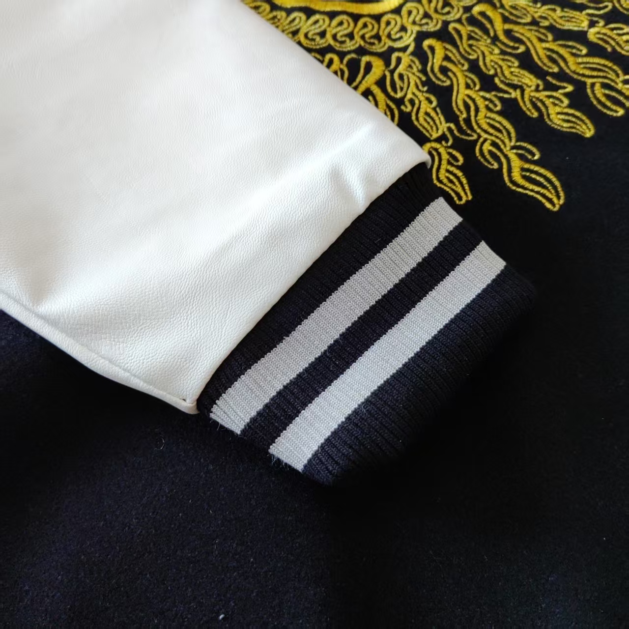 斯图西 Dries Van Noten x Stussy 金太阳爆炸单品棒球服夹克