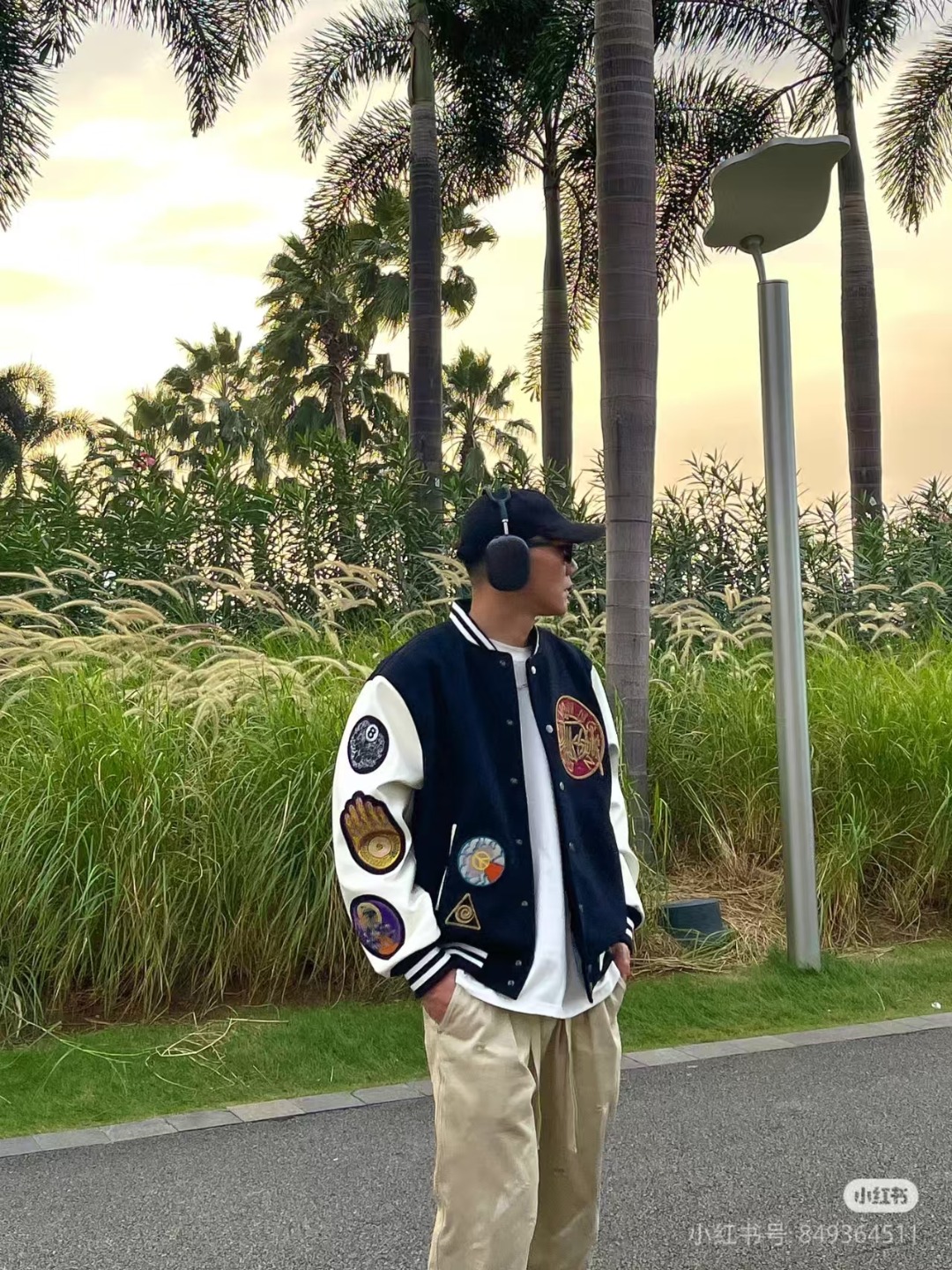 模特上身效果
斯图西 Dries Van Noten x Stussy 金太阳爆炸单品棒球服夹克