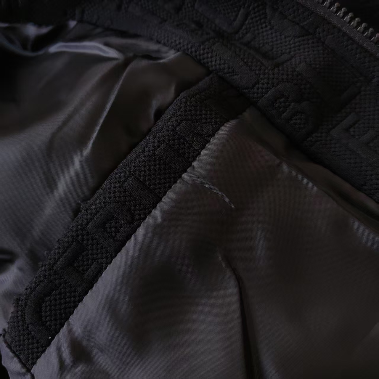 Lululemon/露露 小标印章系列开衫帽衫