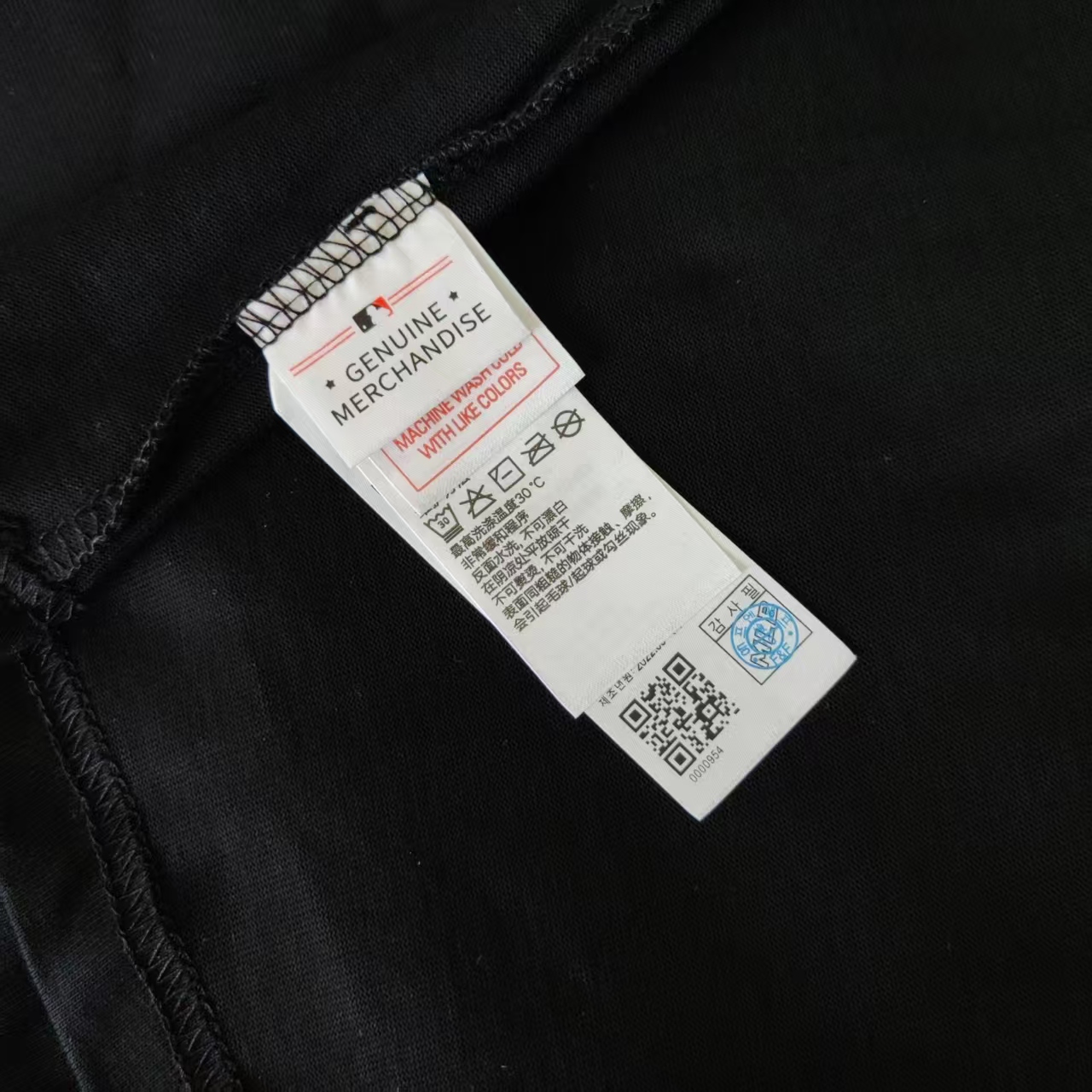 MLB 后背腰果花NY字母大印花T恤 搭配精致腰果花边框-Chinese UA Cheap High Quatity Brand Clothes Bags handbags Sneakers wholesale wholesaler seller from China Factory suppliers Fashion Clothing Shoes best Quality Beautiful Price MLB 后背腰果花NY字母大印花T恤 搭配精致腰果花边框