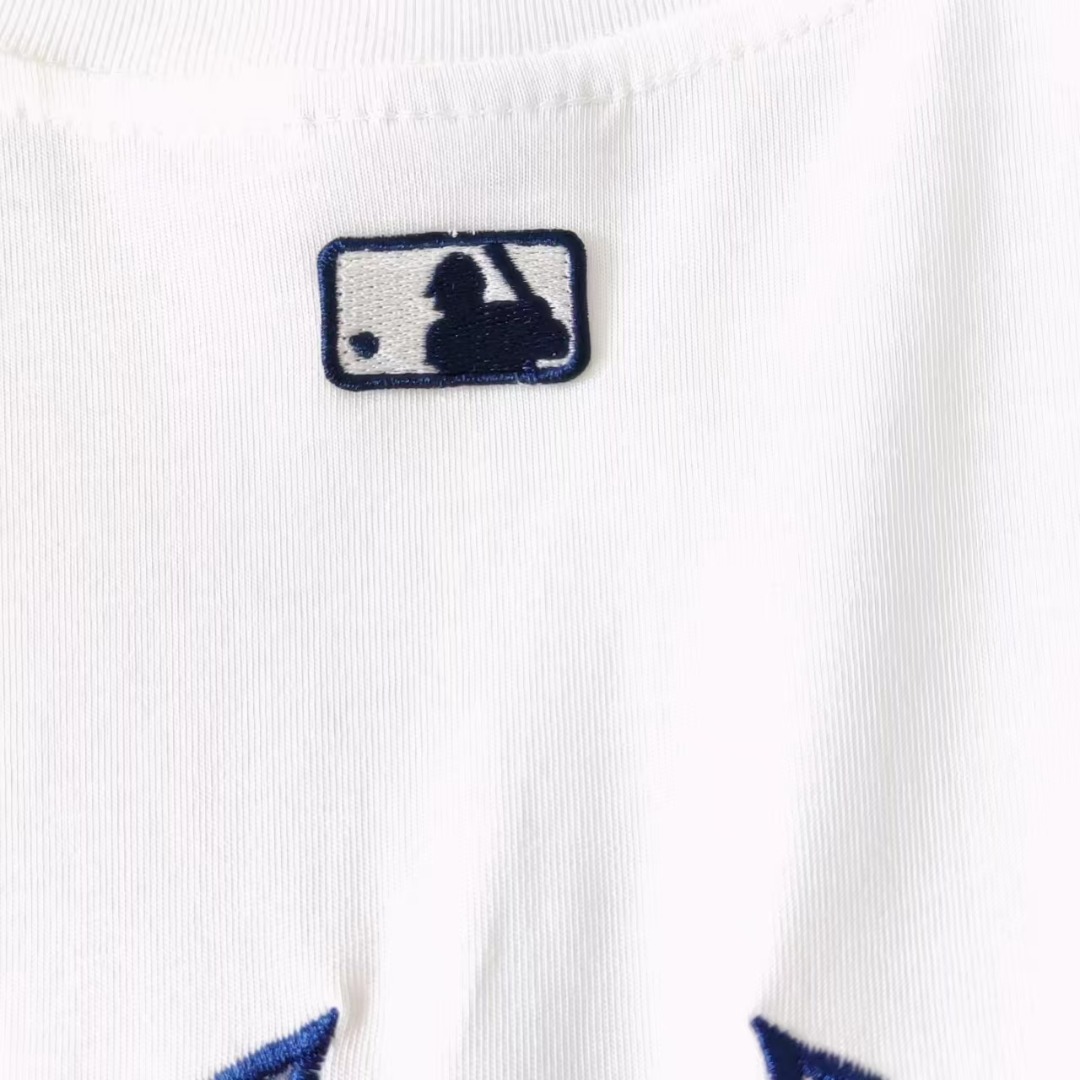 MLB 胸前刺绣后背印花logo边缘刺绣点缀短袖