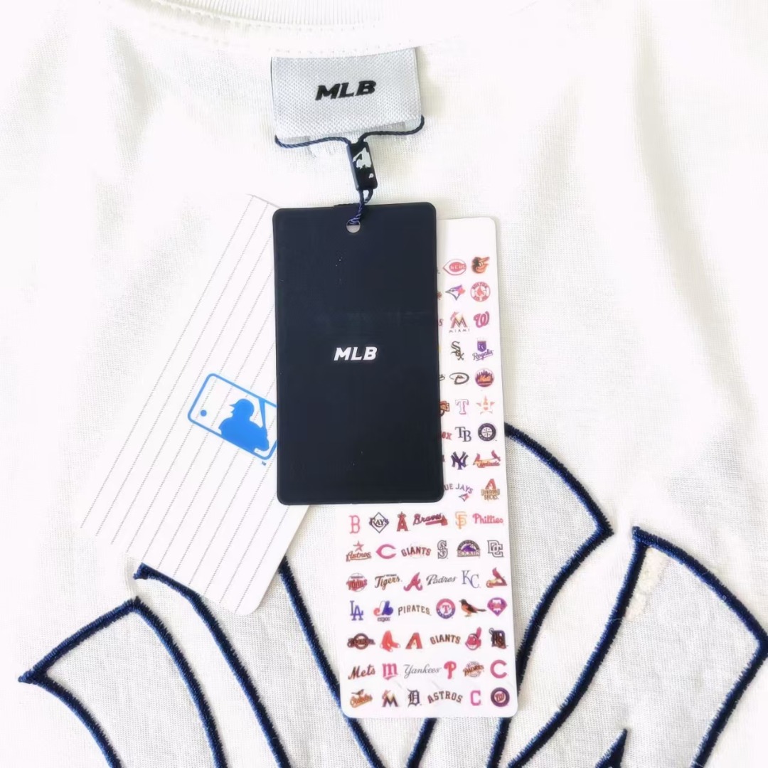 MLB 胸前刺绣后背印花logo边缘刺绣点缀短袖
