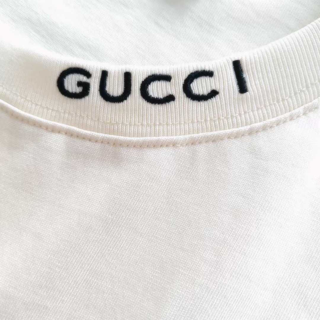 Gucci/古驰 双Glogo刺绣小标短袖 黑色 杏色