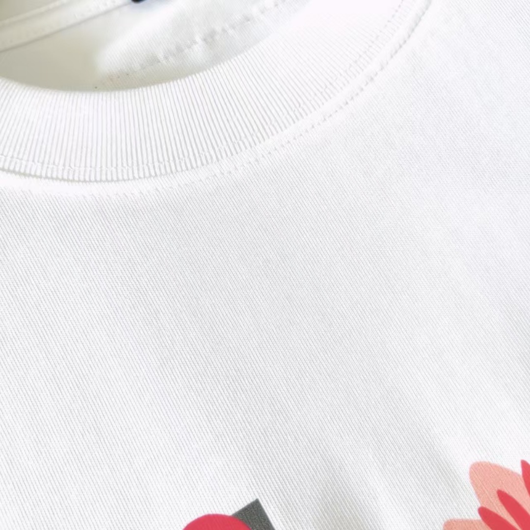 Louis Vuit*on/路易威登 logo鲜花修饰短袖T桖