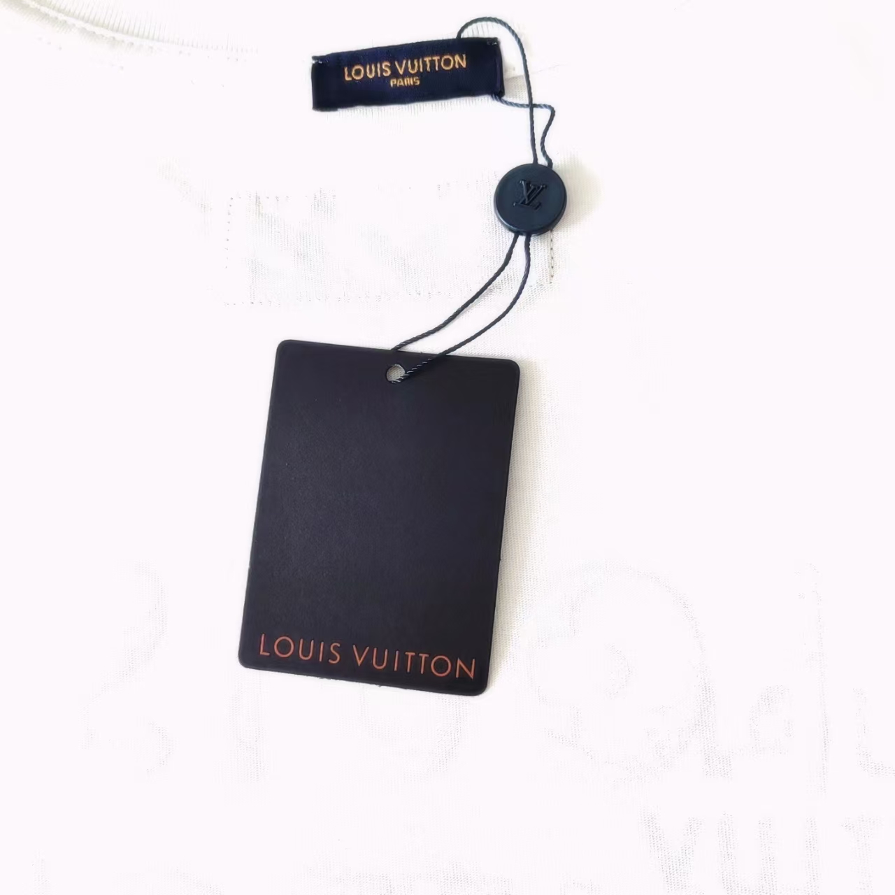 Louis Vuitton/路易威登 字母logo标识前后幅印花短袖