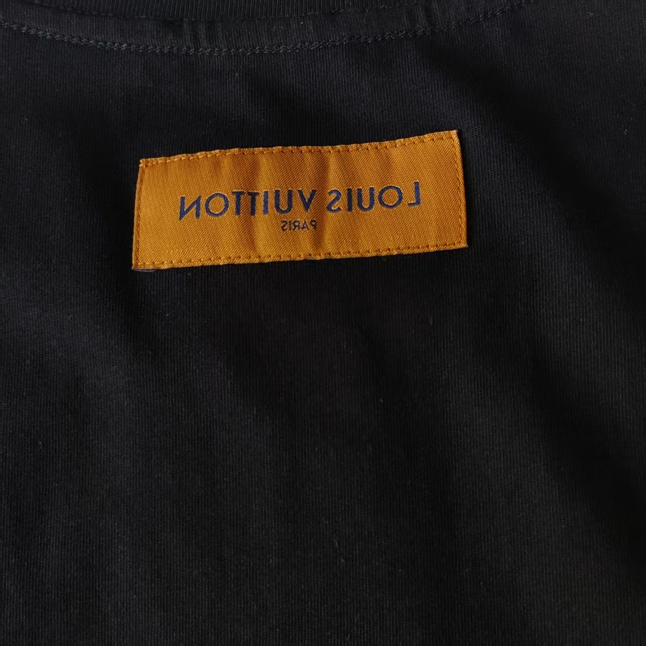 LouisVuitto/路易威登 小狗logo印花短袖T恤 黑色 白色