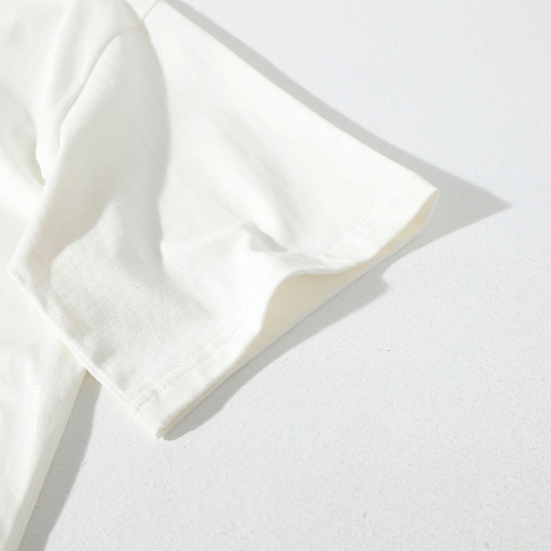 BALENCIAGA巴黎世家 BASKETBALL 系列 01号球衣短袖T恤 黑色 白色-Chinese UA Cheap High Quatity Brand Clothes Bags handbags Sneakers wholesale wholesaler seller from China Factory suppliers Fashion Clothing Shoes best Quality Beautiful Price BALENCIAGA巴黎世家 BASKETBALL 系列 01号球衣短袖T恤 黑色 白色